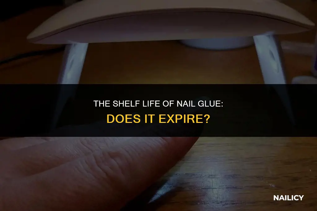 can nail glue go bad