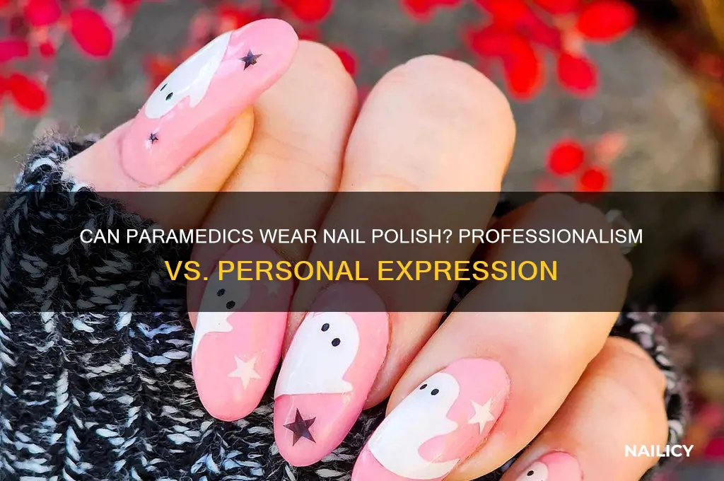 can paramedics wear nail polish