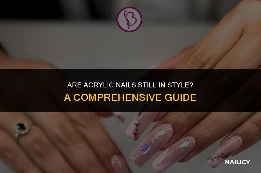 do people still get acrylic nails