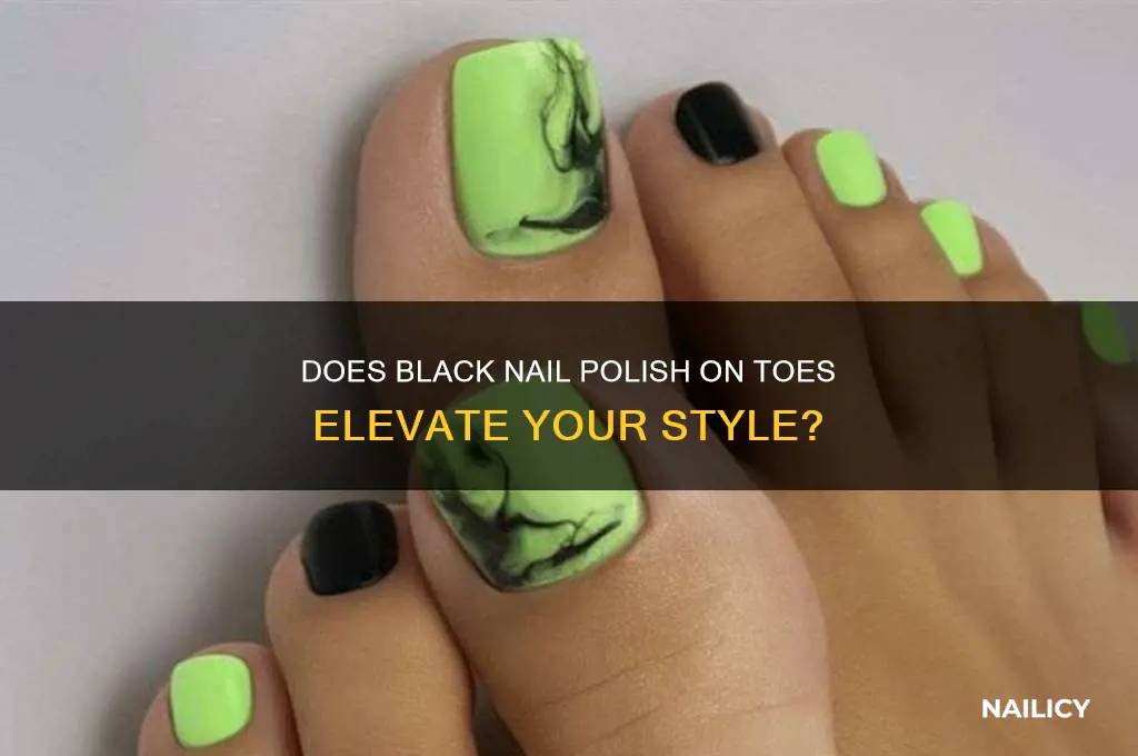 does black nail polish look good on toes