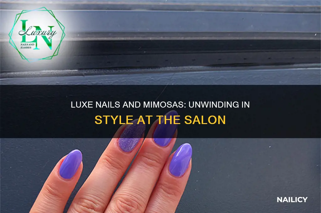 does luxe nails offer mimosas