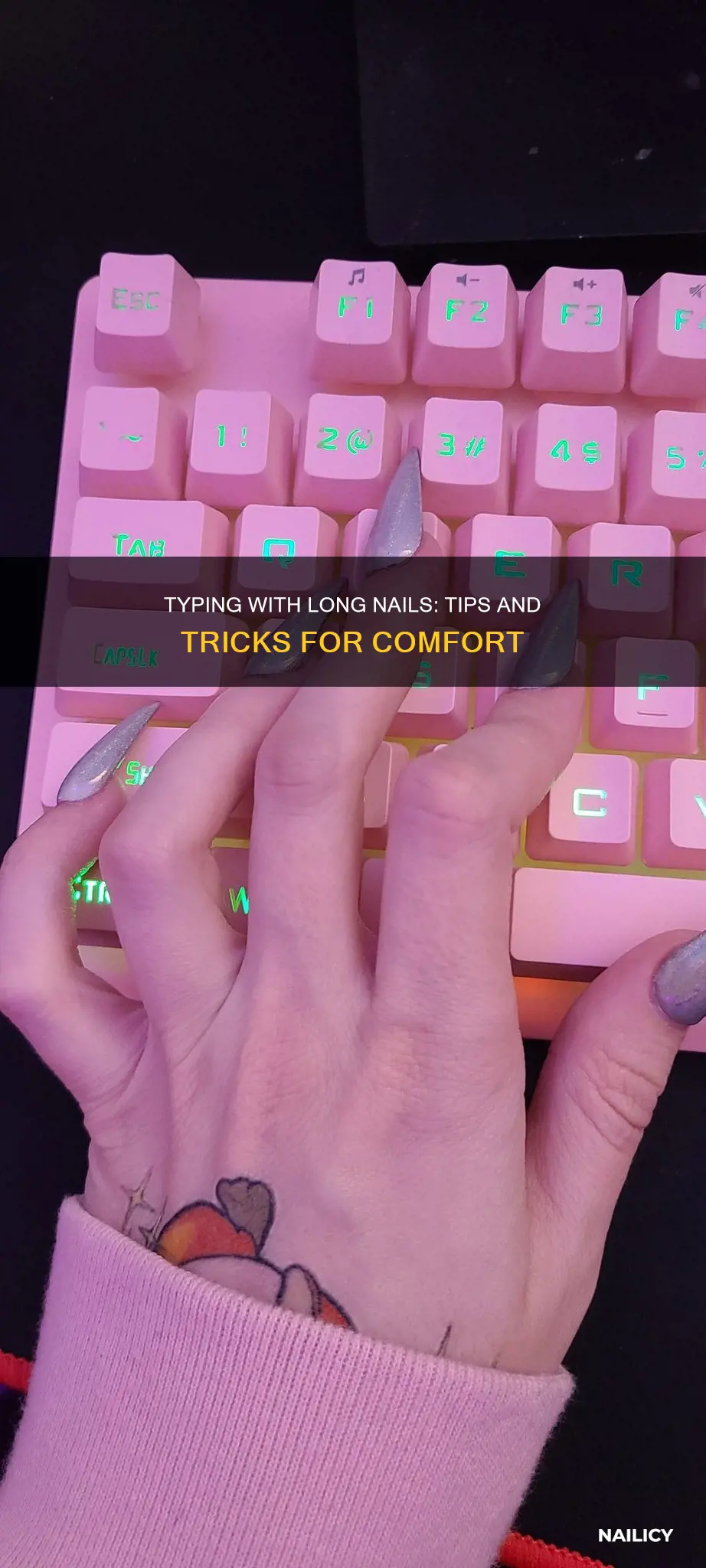 how do u type with long finger nails