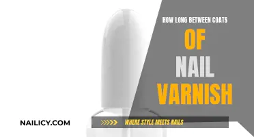 Nail Varnish: Optimal Time Between Coats