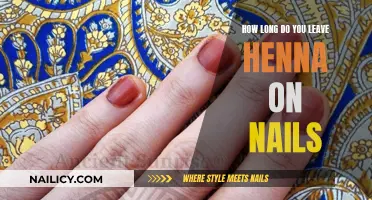The Perfect Henna Manicure: How Long to Leave it On?