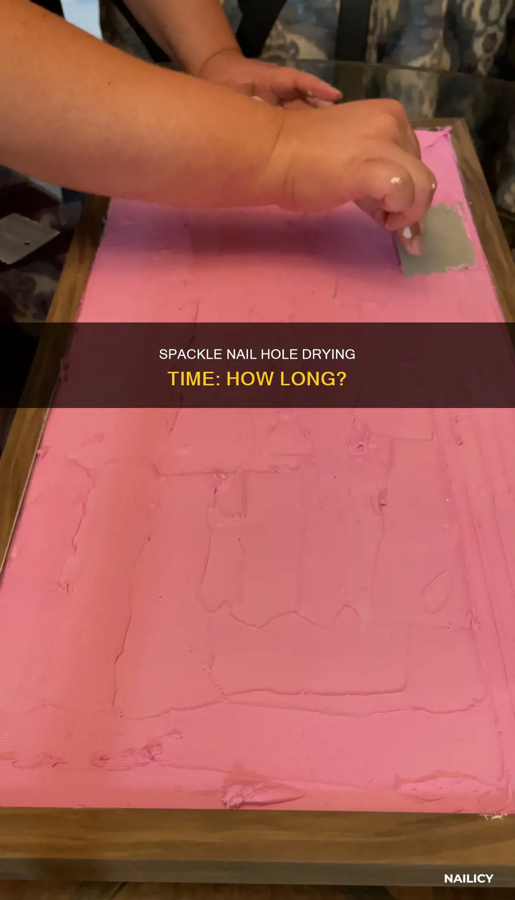 how long does it spackle on nail holes to dry