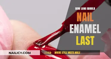 Nail Enamel: How Long Does the Polish Last?