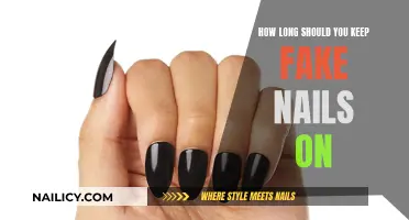 The Maximum Time to Keep Fake Nails On