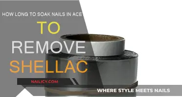 Quickly Soak Off Shellac Nails With Acetone