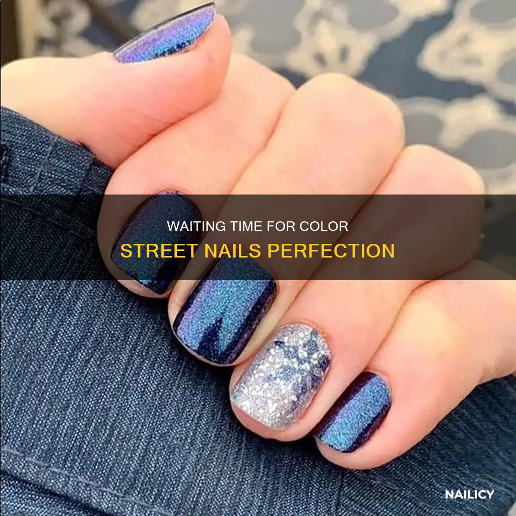 how long to wait between color street nails