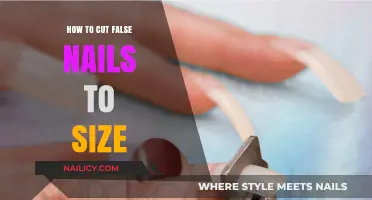 Customizing False Nails: Achieving the Perfect Fit