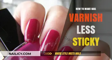 Quick Tips to Smooth Out Sticky Nail Varnish Easily
