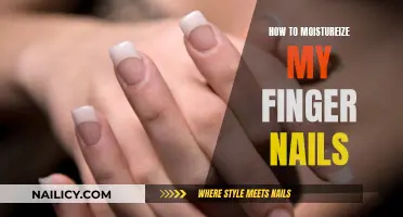 Moisturizing Fingernails: Simple Tips for Healthy Nails