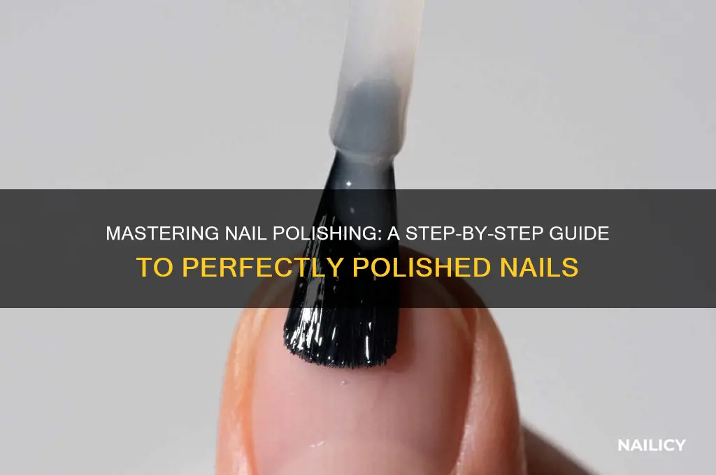 how to polish a nail per