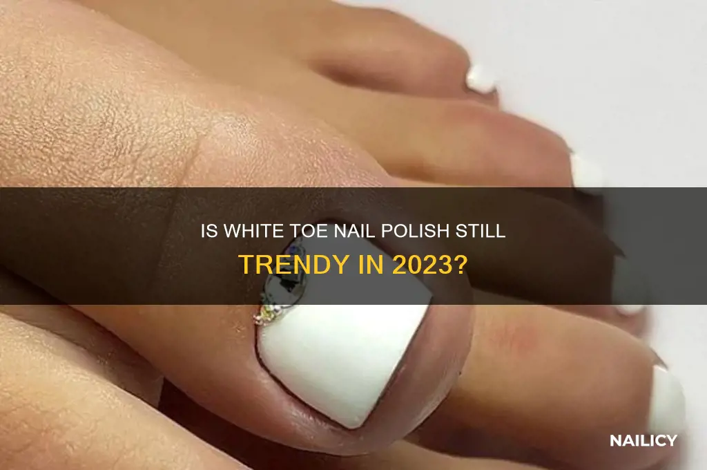 is white toe nail polish in style