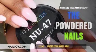 Powdered Nails: Discover the Benefits of This Long-Lasting Manicure Trend