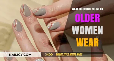 Elegant Nail Polish Colors Older Women Love to Wear