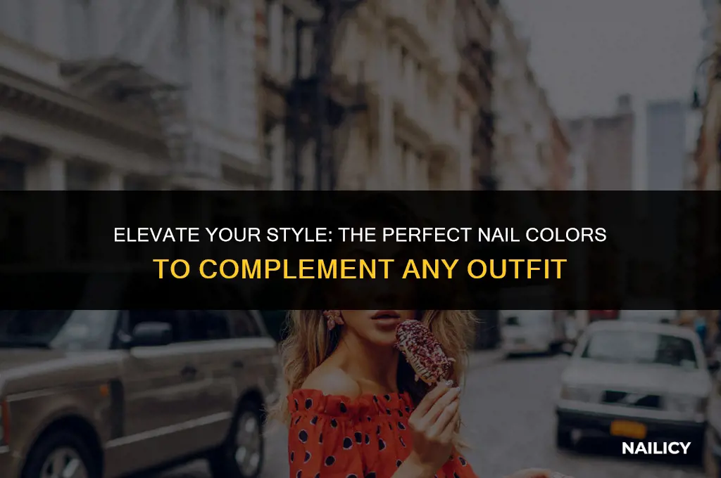 what colour nails for outfit