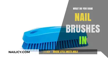 Effective Nail Brush Cleaning: Best Soaking Solutions for Hygiene and Longevity
