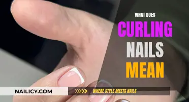 Curling Nails: What Does This Beauty Trend Mean?
