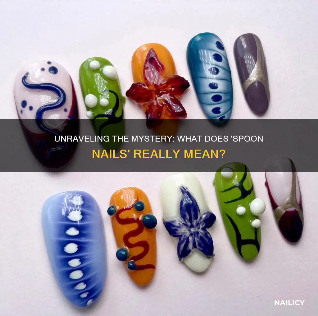 what does spoon nails mean