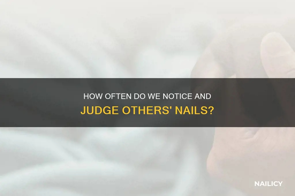 what percentageof people analyze other peoples nails