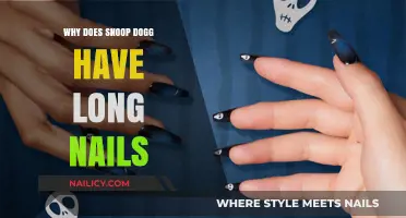 Snoop Dogg's Long Nails: A Style Statement