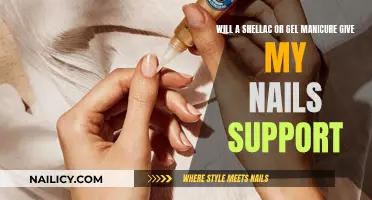 Manicure Methods: Shellac vs Gel for Stronger Nails