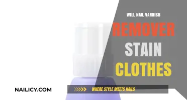 Nail Varnish Remover: Stain or No Stain?